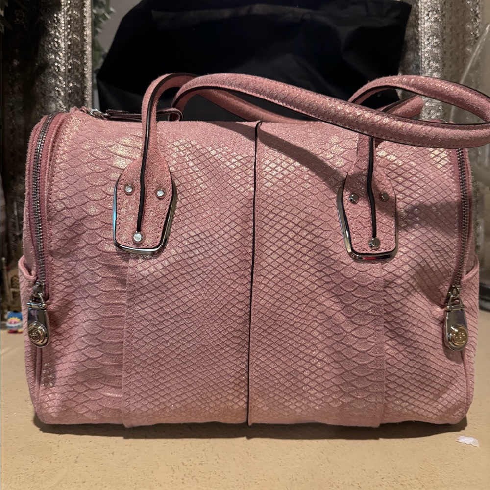 B. Makowsky Pink Textured Travel Bag